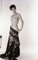 cca 1970 Szépek és huncutok, de biztosan nem szégyenlősök, szolidan erotikus felvételek, 39 db vinta...