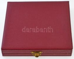 Cséri Lajos (1928- ) 1987. "Dr. Kotlán Sándor 1887-1967" egyoldalas Br plakett, eredeti dí...