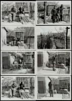cca 1980 Falusi életképek, 12 db fekete-fehér fotó, 9×13 cm