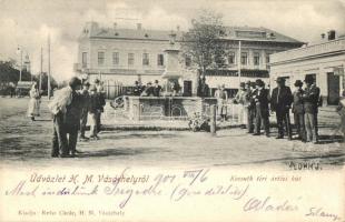 1901 Hódmezővásárhely, Kossuth tér, artézi kút, Keleti Adolf üzlete. Kiadja Reisz Cázár, Plohn J. felvétele (felületi sérülés / surface damage)
