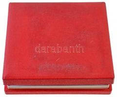 Mladonyiczky Béla (1936-1995) 1974. "Békéscsaba 1944-1974" Br emlékplakett, nem eredeti dí...