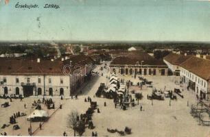 Érsekújvár, Nové Zamky; látkép, piac, Arany Oroszlán szálloda, kiadja Adler József / panorama view, market, hotel (kopott sarkak / worn corners)