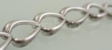 Ezüst (Ag.) dekoratív karkötő, jelzett, h: 19 cm, nettó 30,2 g