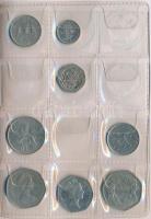 26db-os brit fémpénz tétel kis albumban T:2
26pcs of various British metal coins in small album C:X...
