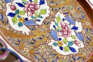 cca 1900 Herendi Cubash mintás áttört szélű dísztányér párban, kézzel festett, jelzett (mélynyomás),...