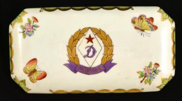 Herendi Viktória mintás porcelán doboz, Dózsa címerrel, kézzel festett, jelzett, hibátlan, 16×9×3 cm