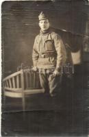 10 db RÉGI katonai motívumlap, főként fotólapok, vegyes minőségben / 10 pre-1945 military motive pos...