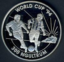 Bhután 1992. 300N Ag "Olimpia-labdarúgás" T:PP