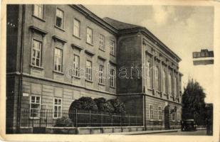 Komárom, Komárnó; Járási hivatal, Köztársaság utca / street view with county hall (fl)