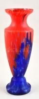 Muranoi fújt váza, több rétegű, jelzés nélkül, apró csorbával, m: 31,5 cm