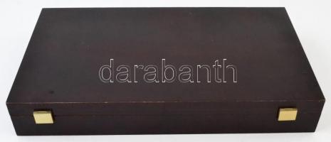 Németország DN 19db híres német kitüntetés replikája eredeti díszdobozban, mindegyik német nyelvű le...