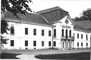 11 db MODERN képeslap a nagycenki Széchenyi kastélyról / 11 modern Hungarian postcards from Nagycenk...