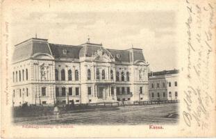 Kassa, Kosice; Felsőmagyarországi új múzeum, Állami felső ipariskola. Kemény felvétele / new museum, industrial school