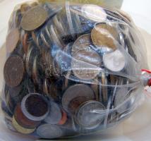 2kg fémpénz, egész világ, régi és új