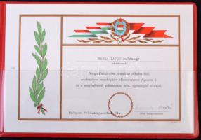 7db-os kitüntetés adományozói tétel, rendőrségi alkalmazott számára