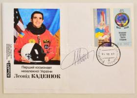 Leonyid Kadenyuk (1951- ) ukrán űrhajós aláírása emlékborítékon /  Signature of Leonid Kadenyuk (1951- ) Ukrainian astronaut on envelope
