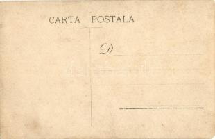 2 db RÉGI fotó képeslap gyárak belsejéről, gépekkel / 2 pre-1945 photo postcards of factory interior...