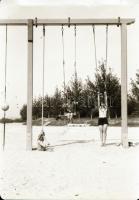 cca 1940 Balatoni privát felvételek (vitorlások, játszóterek, vízpart), 21 db szabadon felhasználhat...