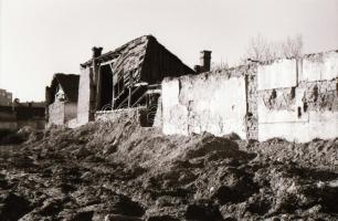 1980 Kecskemét, Batthyány utca és Kisfaludy utca, 50 db szabadon felhasználható vintage negatív, 24x...