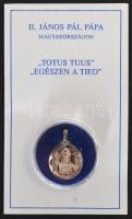 1991. "II. János Pál pápa Magyarországon" Ag emlékérem füllel, előlapján két rubin, eredet...