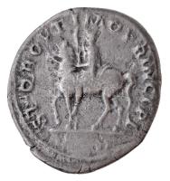 Római Birodalom / Róma / Traianus 112-114. Denár Ag (3,1g) T:2-,3
Roman Empire / Rome / Trajan 112-...