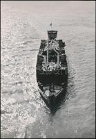 cca 1938 Hajók a Dunán, Reich Péter Cornel (?-?) budapesti fotóművész hagyatékából 3 db vintage fotóművészeti alkotás, hátoldalán pecséttel jelzett, 24x18 cm és 30x20,5 cm