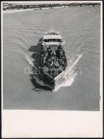 cca 1938 Hajók a Dunán, Reich Péter Cornel (?-?) budapesti fotóművész hagyatékából 3 db vintage fotó...