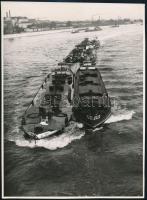 cca 1938 Hajók a Dunán, Reich Péter Cornel (?-?) budapesti fotóművész hagyatékából 3 db vintage fotó...
