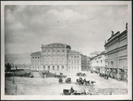 cca 1867-1870 Pest, a Magyar Tudományos Akadémia épülete, előtte a koronázási domb, korabeli fénykép modern másolata, 18x24 cm