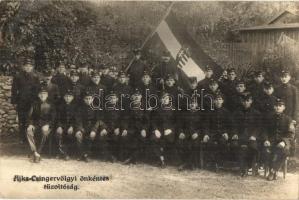 1930 Csingervölgy (Ajka), az Ajka-Csingervölgyi önkéntes tűzoltóság, címeres magyar zászló. Vitéz Mészáros photo