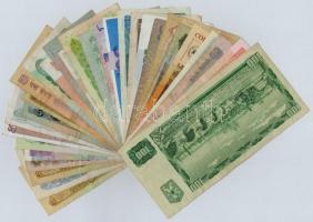 Vegyes 30db-os külföldi bankjegy tétel T:III,III-
Mixed 30pcs of various foreign banknotes C:F,VG