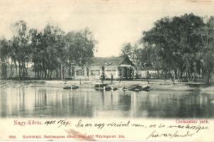 1900 Nagykőrös, Csolnakázó park, csónakok. Kiadja Nachbargauer János