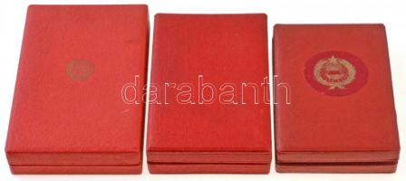 1957. "Szolgálati Érdemérem" zománcozott kitüntetés mellszalagon, miniatűrrel szalagsávon,...