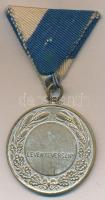 Berán Lajos (1882-1943) ~1930. "Leventeverseny" ezüstözött Br díjérem mellszalagon (40mm) ...