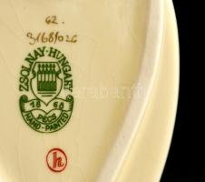 Zsolnay pillangómintás szívecskés tálka, kézzel festett, jelzett, hibátlan, 11×8,5 cm