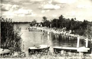 Velence - 5 db modern városképes lap: Református templom, Általános iskola, autóbusz, Nádtermelő Vál...