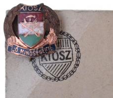 1958. "KIOSz - Jó minőségért" aranyozott, zománcozott fém jelvény viselésre jogosító igazo...