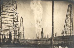 1929 Moreni, Great oil fire at the petroleum field; Foto Rudolf photo