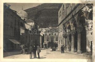 Dubrovnik, Ragusa; street view (surface damage)