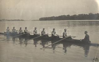 1899 Budapest, evezősök edzése a Dunán / rowing training on the Danube, sport. photo (EK)