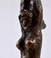 Jelzés nélkül: Női akt, bronz szobor, márvány talapzaton, m: 18,5 cm