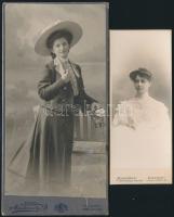 cca 1900-1910 Divatos hölgyek, 2 db keményhátú fotó pozsonyi és budapesti műtermekből, 12×5 és 16×8 cm