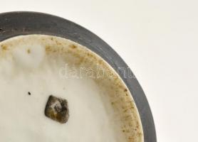 Mokkás csésze, jelzett, belsején hajszál repedéssel, m:4,5 cm