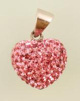 Ezüst(Ag) szív alakú medál, rózsaszín strassz kövekkel, jelzett, 1,5×1,5 cm, bruttó: 8,2 g