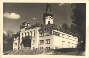 18 db főleg RÉGI történelmi magyar városképes lap / 18 mostly pre-1945 historical Hungarian town-vie...