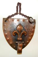 Cserkész jevényes akasztó