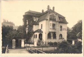 48 db főleg RÉGI külföldi városképes lap jobb és érdekesebb lapokkal / 48 mostly pre-1945 European t...