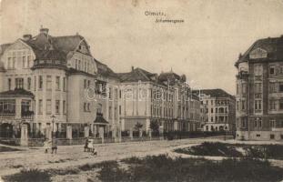 48 db főleg RÉGI külföldi városképes lap jobb és érdekesebb lapokkal / 48 mostly pre-1945 European t...