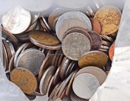 Vegyes román fémpénz tétel ~1,5kg-os súlyban T:vegyes Mix of Romanian metal coins in ~1,5kg weight C:mixed
