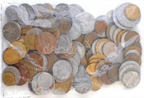 Franciaország vegyes fémpénz tétel ~0,55kg-os súlyban T:vegyes France mixed lot of metal coins in ~0,55kg weight C:mixed